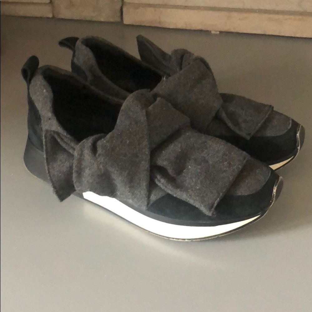 J Slides Slide on tennis shoes with knot! Sz 8.5